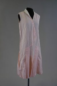 Sommerkleid. Nach 1925. Baumwolle.