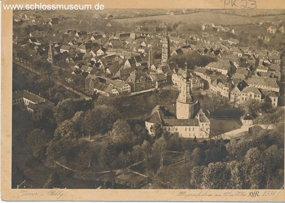 Eine von vielen Aufnahmen vom Schloss aus der Sammlung