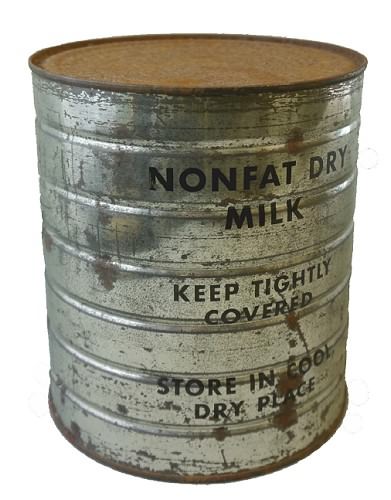 Dose mit Trockenmilch aus einem Paket der amerikanischen Organisation CARE, um 1946