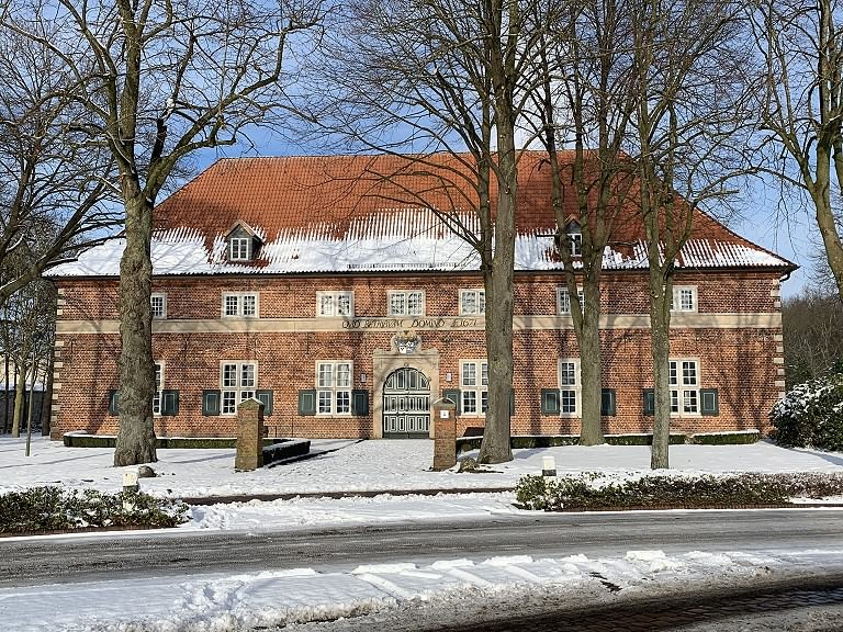 Das 1671 durch Graf Anton II. von Aldenburg errichtete Waisenhaus in Varel feiert 2021 sein 350jähriges Bestehen