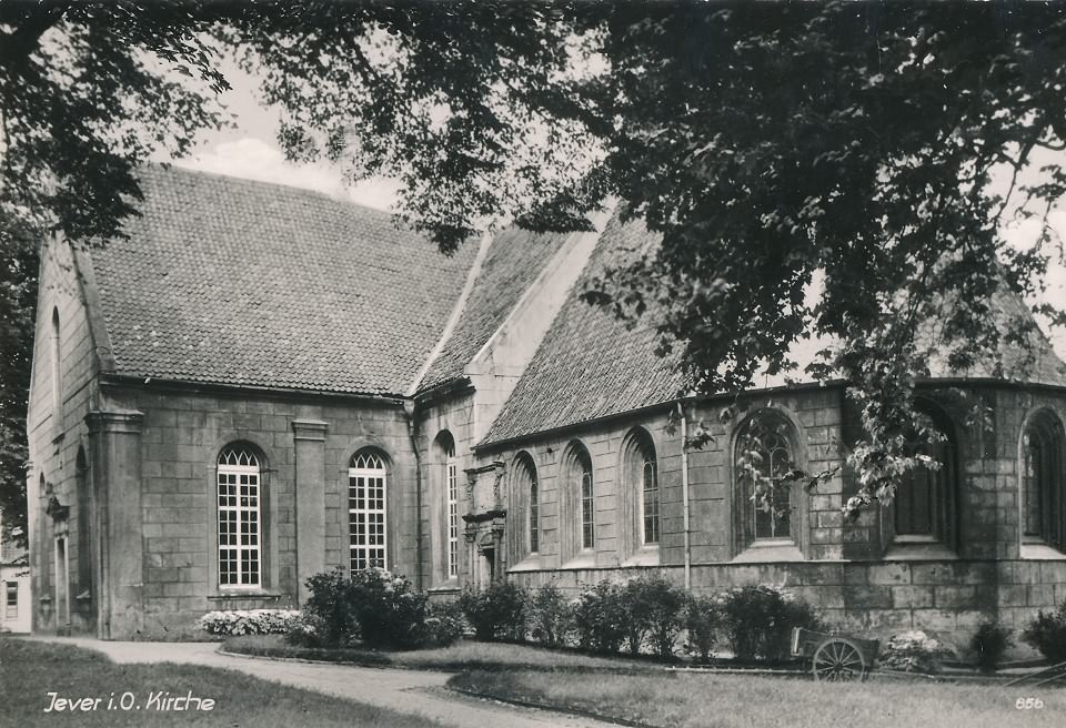 Ansichtskarte mit der alten Stadtkirche, um 1900