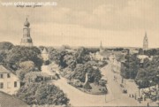 Die Kreuzung von Schlossplatz und Schlossstraße zählt zu den beliebtesten Motiven. Neben Aufnahmen vom Schloss befindet sich diese Ansicht am meisten im Bestand des Schlossmuseum.