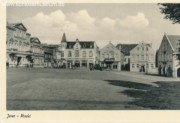 Diese Postkarte ist mit einer Notopfer Steuermarke frankiert. Diesen wurden von 1948 bis 1956 verwendet.