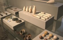 Funde: Pfeifen, Murmeln, Armbrustbolzen