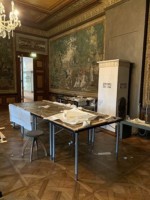 Vorbereitung zur Restaurierung der Ledertapete