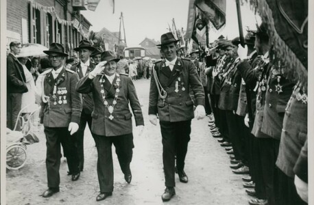 Franz Tuhy, Schützenfest Accum, Festumzug, um 1970, Schlossmuseum Jever, Nachlass Tuhy