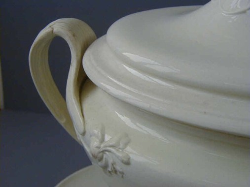 Schlossthemen: Keramik - Porzellan, Fayence, Steingut