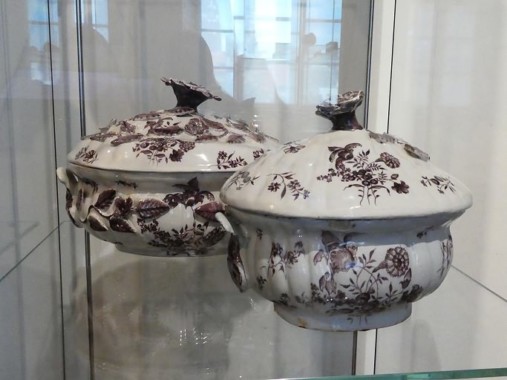 Schlossthemen: Keramik - Porzellan, Fayence, Steingut