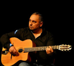 JPG, 0.2 MB >><a href="https://www.schlossmuseum.de/wp-content/uploads/2025/11/Manolito Steinbach 2022 Foto Groeschlerhaus 2.jpg" target="_blank">Download</a><<<br />
Manolito Steinbach 2022<br />
© Foto Gröschlerhaus