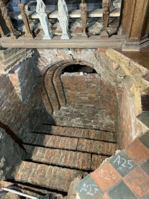 Abb. 5b Die Gruft war durch eine Mauer geschlossen © Schlossmuseum Jever